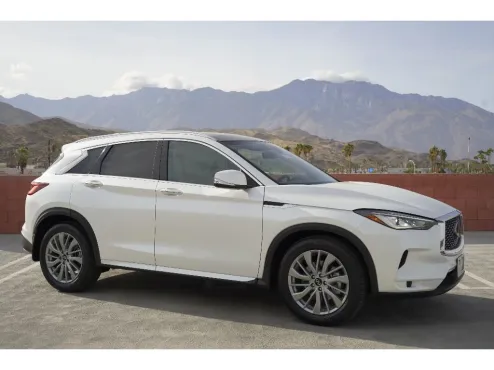 2025 Infiniti QX50 Luxe AWD photo 4