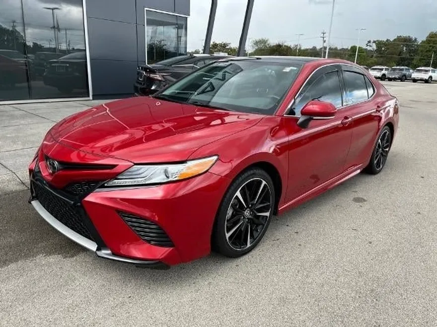 2020 Toyota Camry XSE photo 1