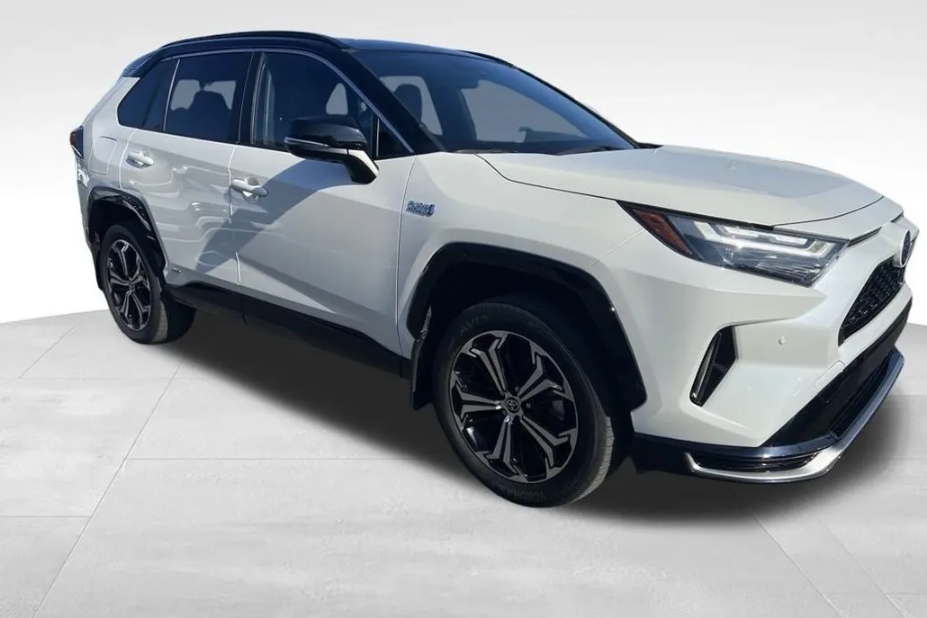 2022 Toyota RAV4 Prime XSE Premium photo 1