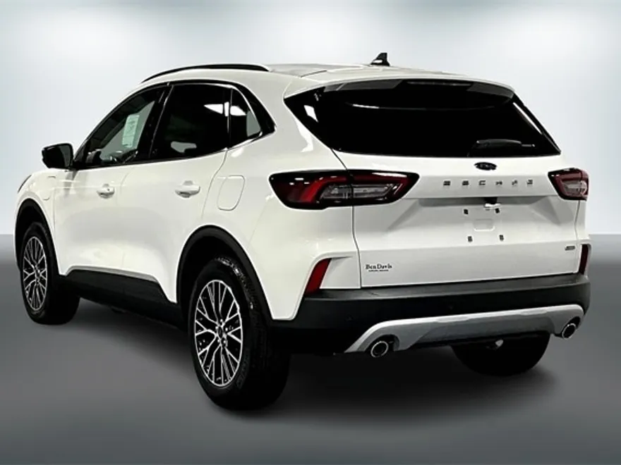 2026 Ford Escape photo 1