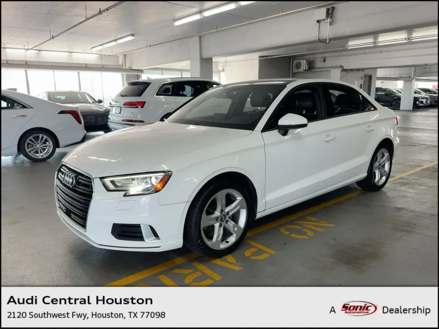 2018 Audi A3 Premium photo 1