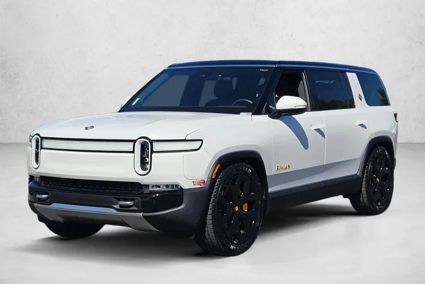 2024 Rivian R1S Adventure photo 1