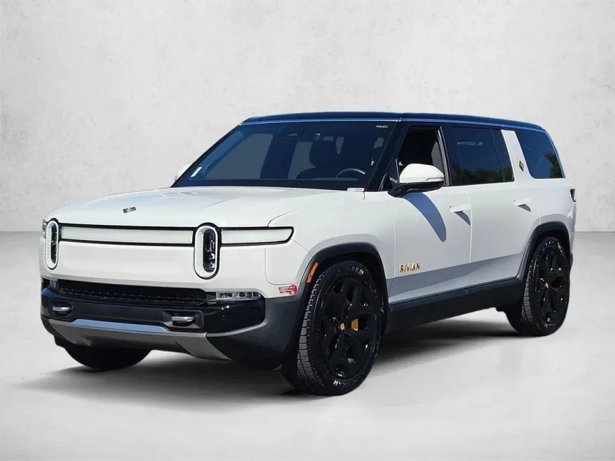 2024 Rivian R1S Adventure photo 1
