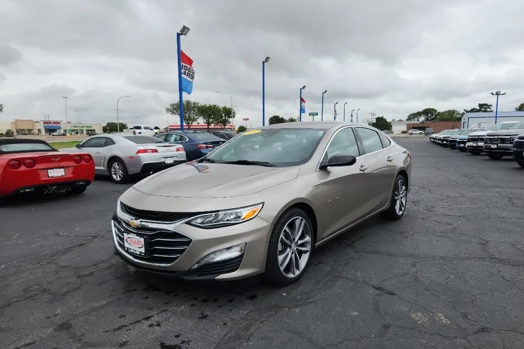 2024 Chevrolet Malibu Premier 2LT photo 1