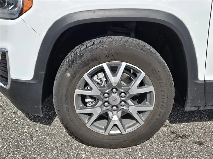 2023 Gmc Acadia SLE photo 1