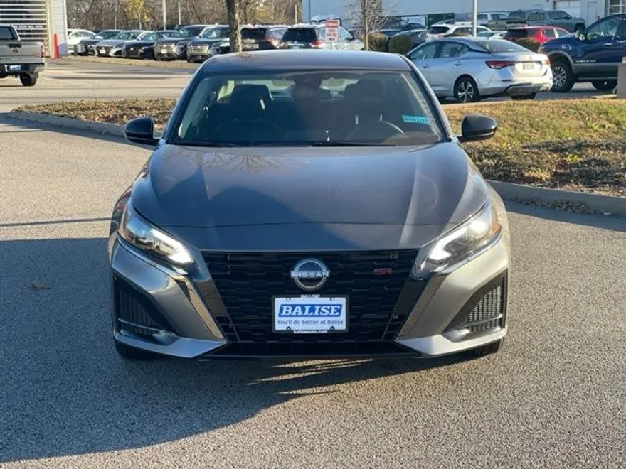 2025 Nissan Altima 2.5 SR photo 1