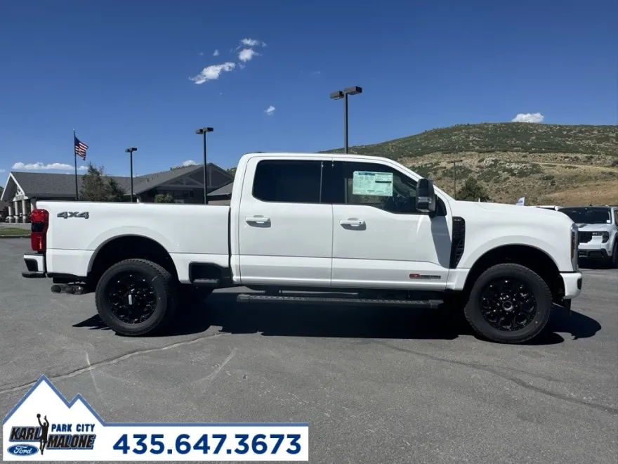 2025 Ford F-350 Lariat photo 1