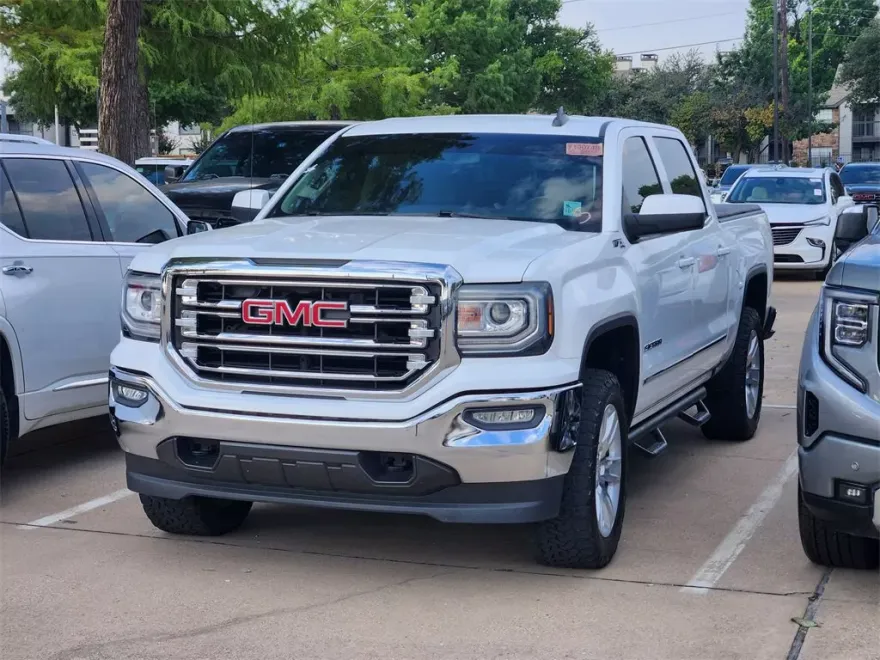 2017 Gmc Sierra 1500 SLT photo 1