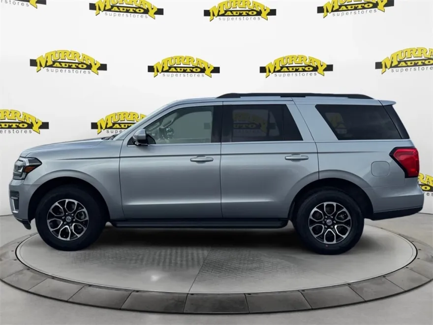 2024 Ford Expedition XLT photo 1