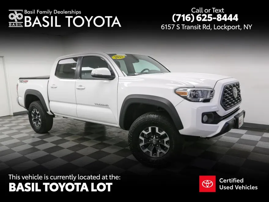 2023 Toyota Tacoma TRD photo 1