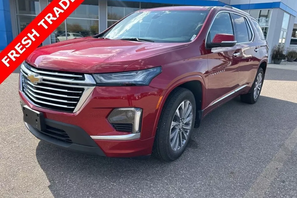 2023 Chevrolet Traverse Premier photo 1