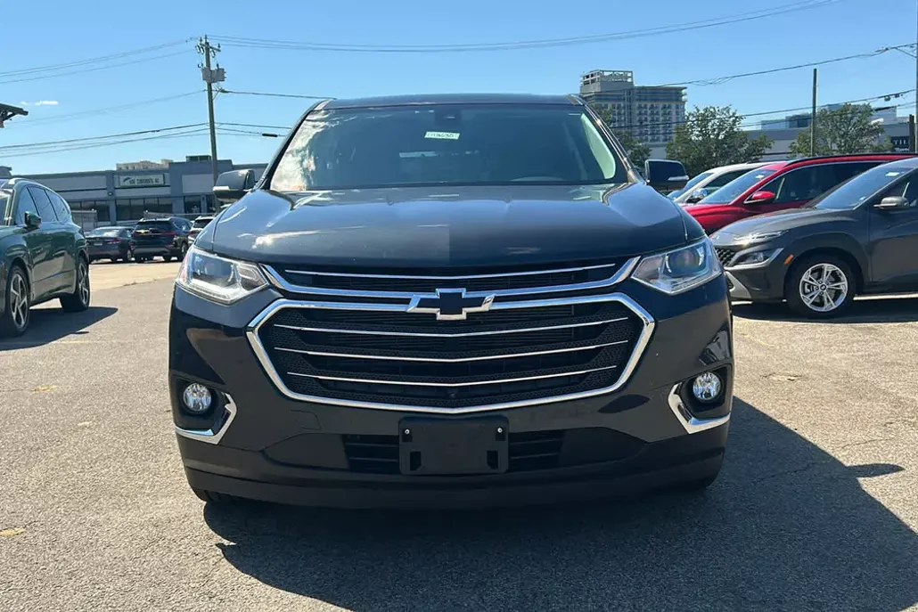 2021 Chevrolet Traverse Leather photo 1