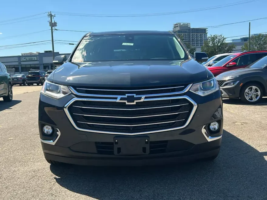 2021 Chevrolet Traverse Leather photo 1