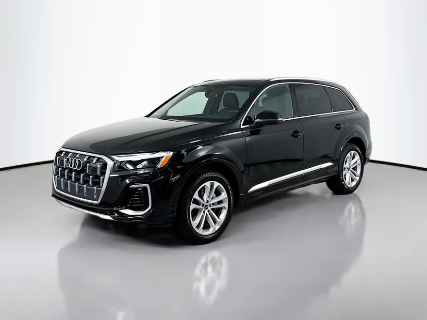 2025 Audi Q7 55 Premium Plus photo 1