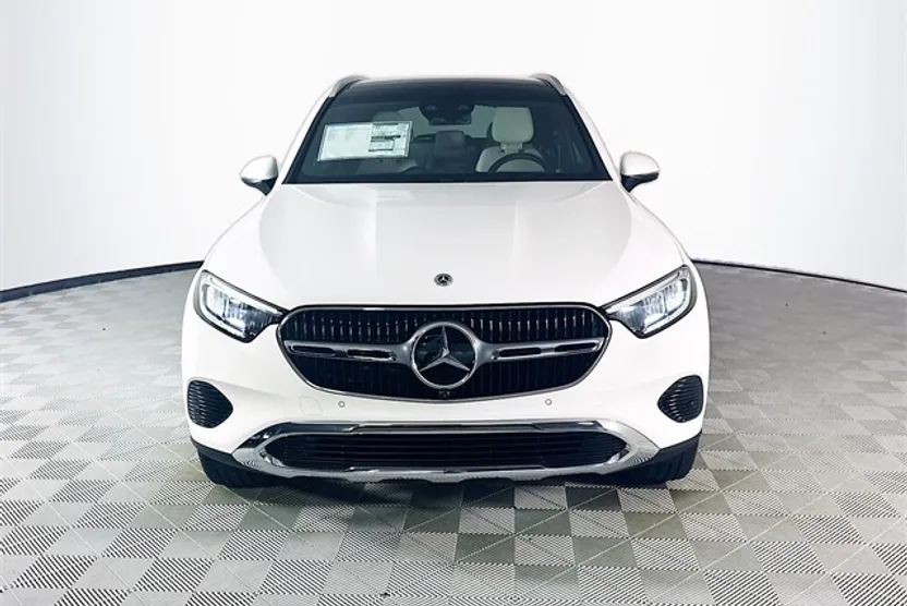 2026 Mercedes Benz GLC 300 photo 1