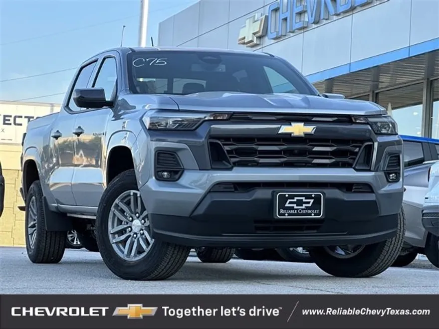 2026 Chevrolet Colorado LT photo 1
