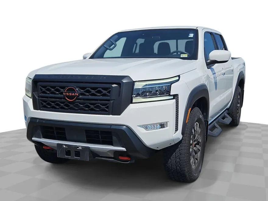2022 Nissan Frontier Crew Cab PRO-4X photo 1