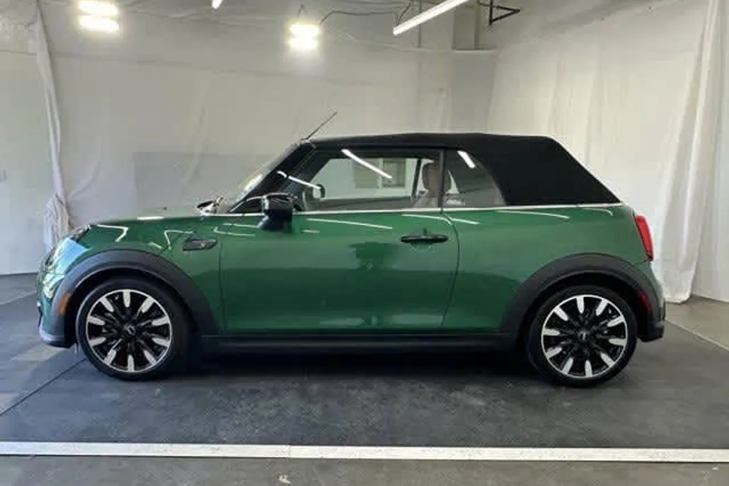 2024 Mini Cooper Convertible S photo 1