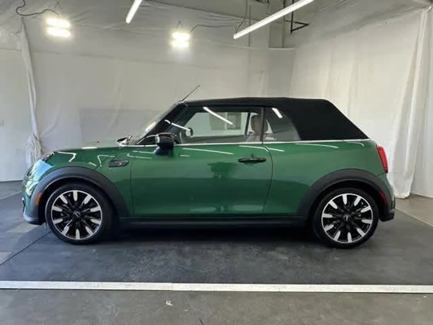 2024 Mini Cooper Convertible S photo 1