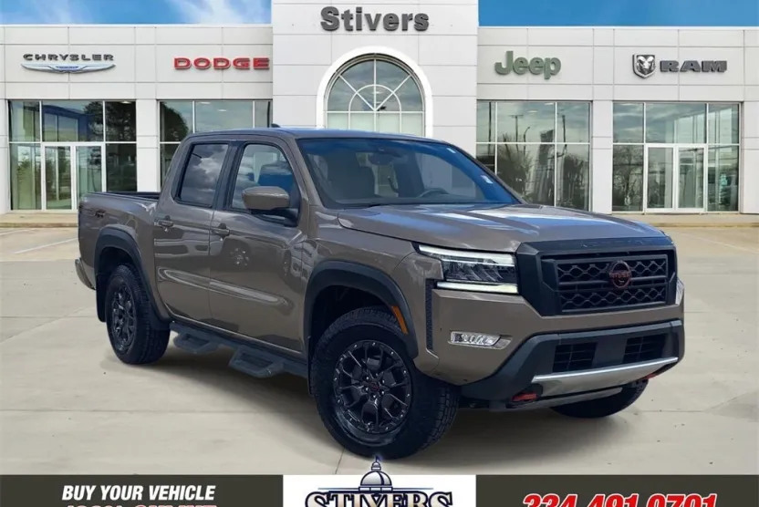 2023 Nissan Frontier PRO-4X photo 1