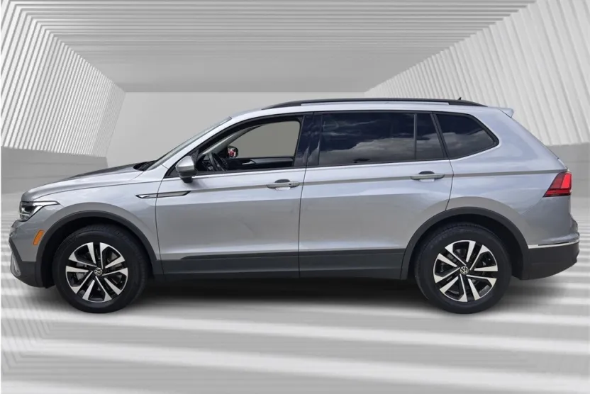 2024 Volkswagen Tiguan S photo 1