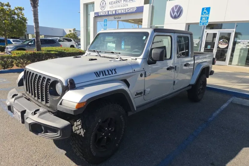 2022 Jeep Gladiator Willys photo 1