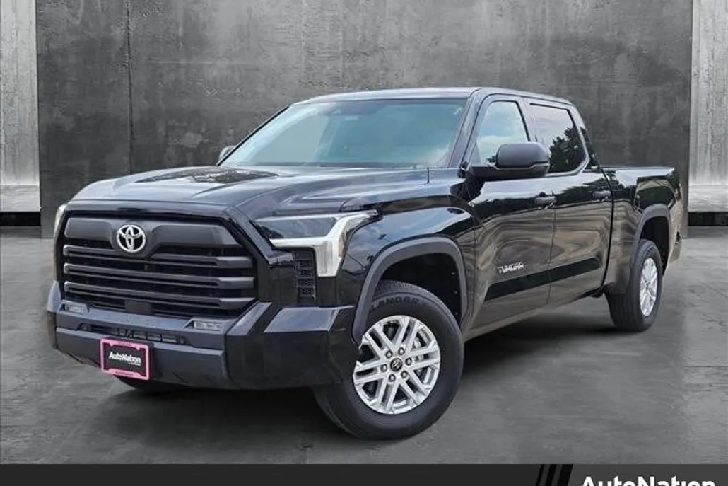 2022 Toyota Tundra SR5 photo 1