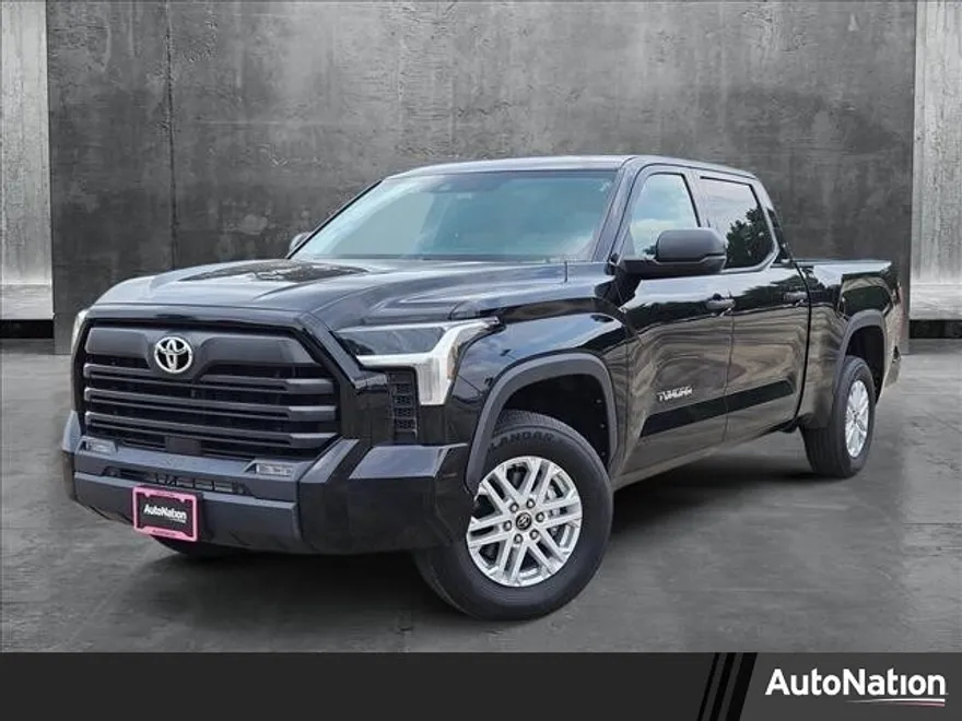 2022 Toyota Tundra SR5 photo 1