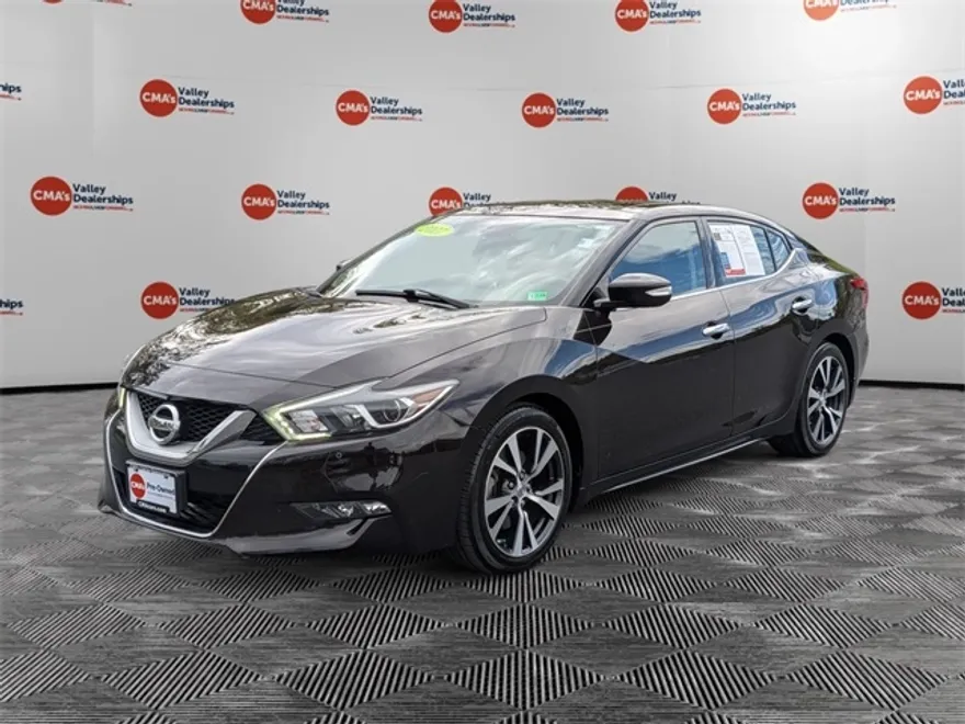 2017 Nissan Maxima SL photo 1