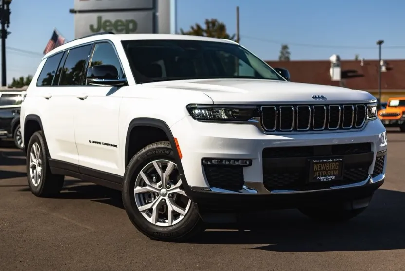 2022 Jeep Grand Cherokee Limited photo 1