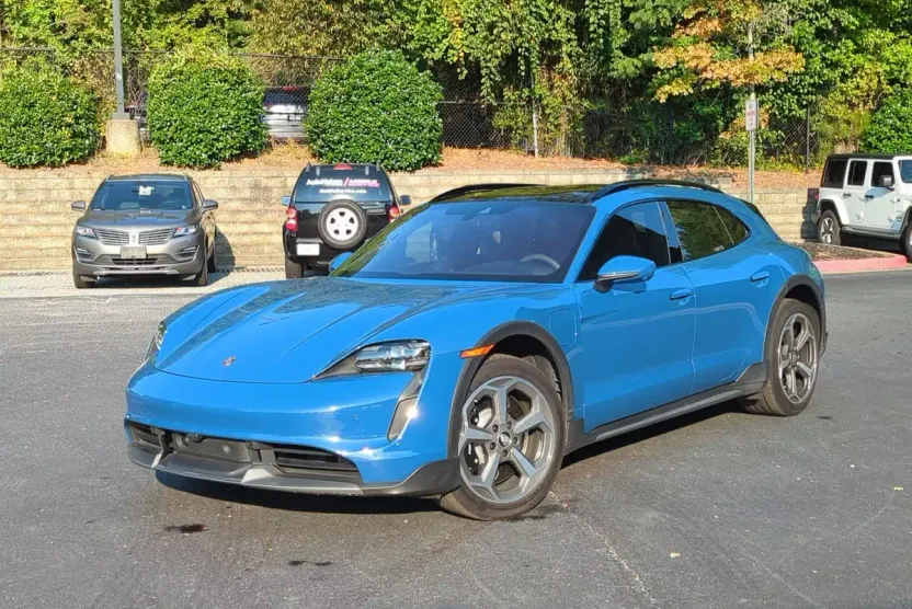 2021 Porsche Taycan Cross Turismo Turbo photo 1