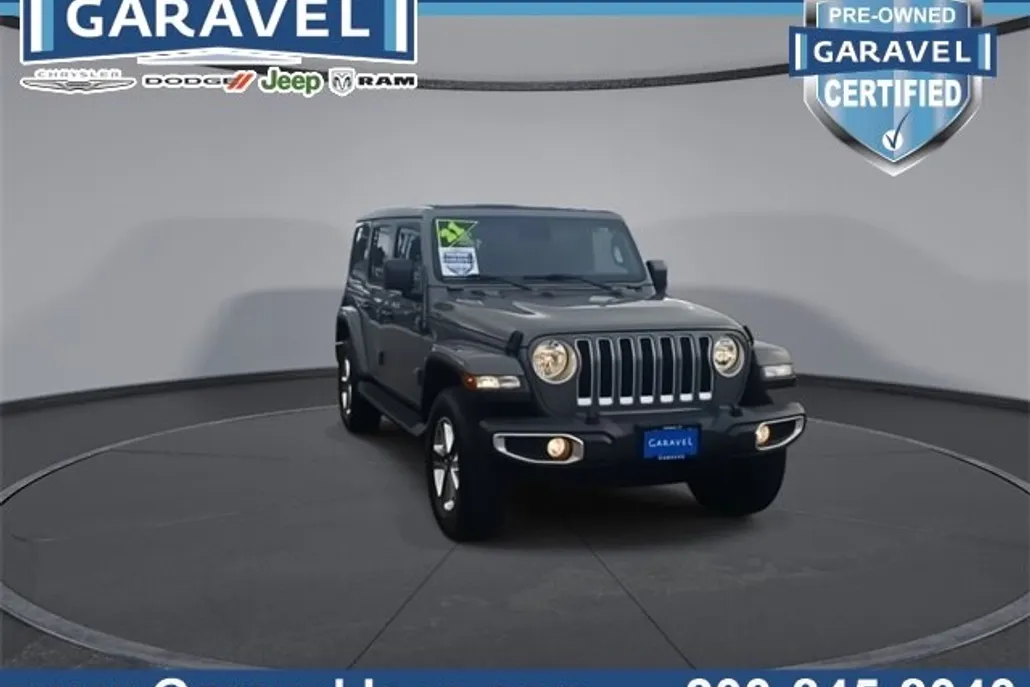 2021 Jeep Wrangler Unlimited Sahara photo 1