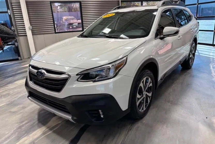 2021 Subaru Outback Limited photo 1