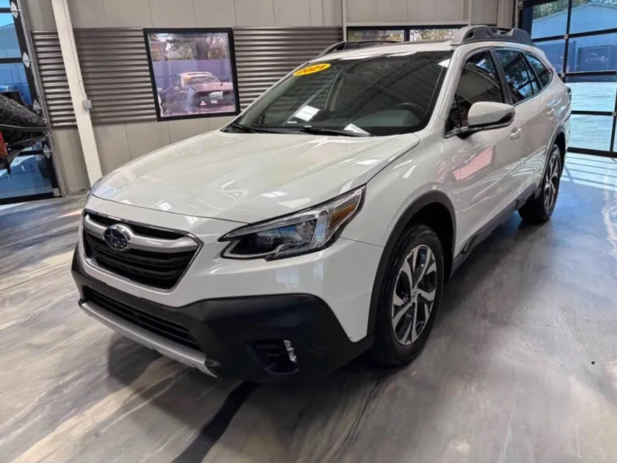 2021 Subaru Outback Limited photo 1