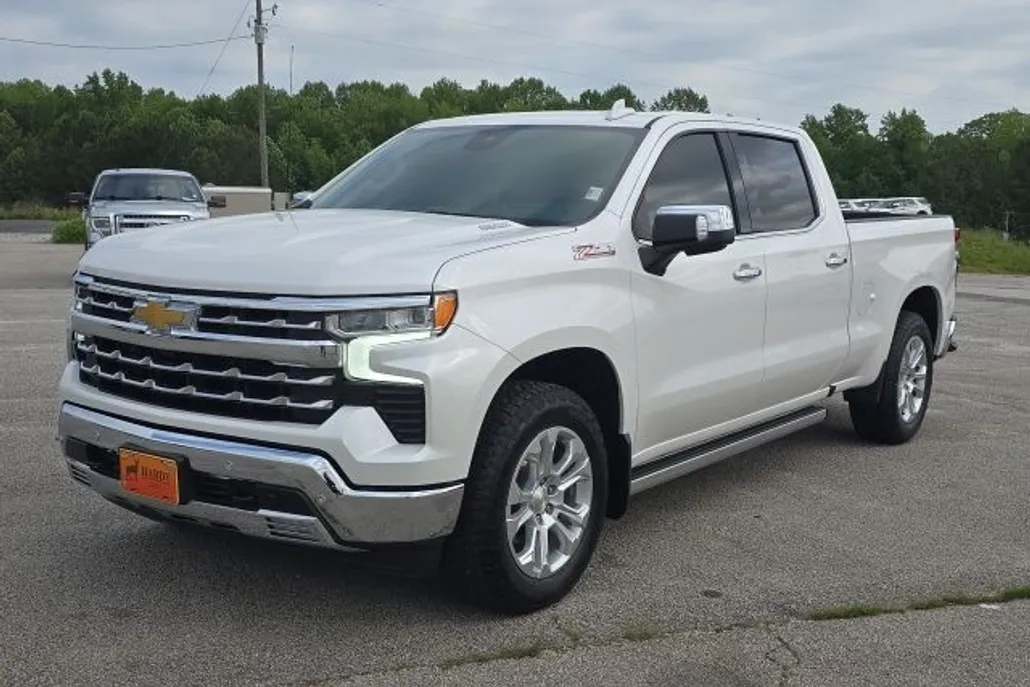 2024 Chevrolet Silverado 1500 LTZ photo 1
