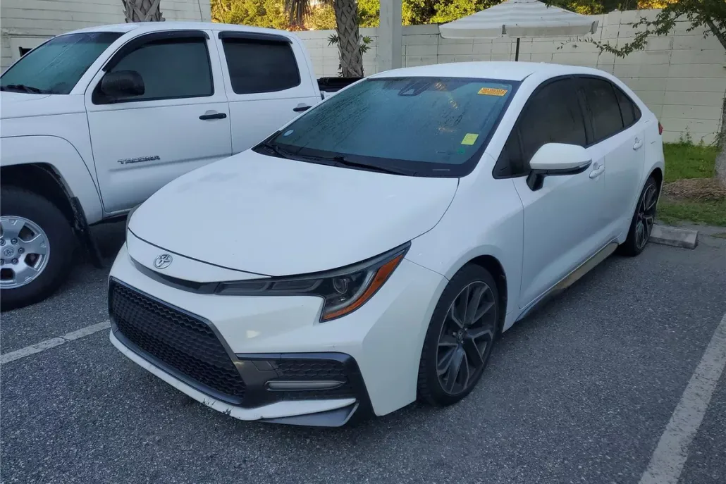 2021 Toyota Corolla SE photo 1