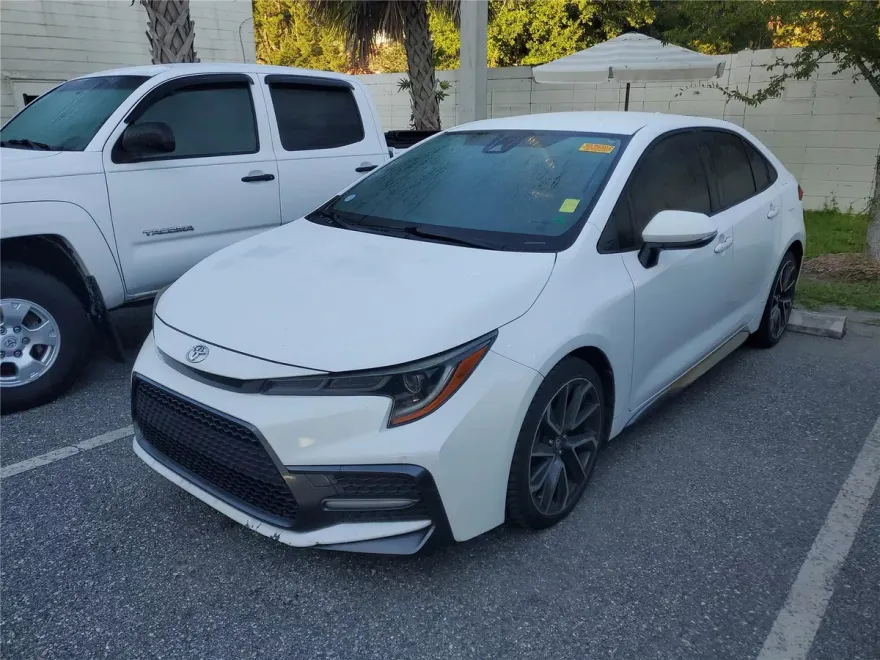 2021 Toyota Corolla SE photo 1
