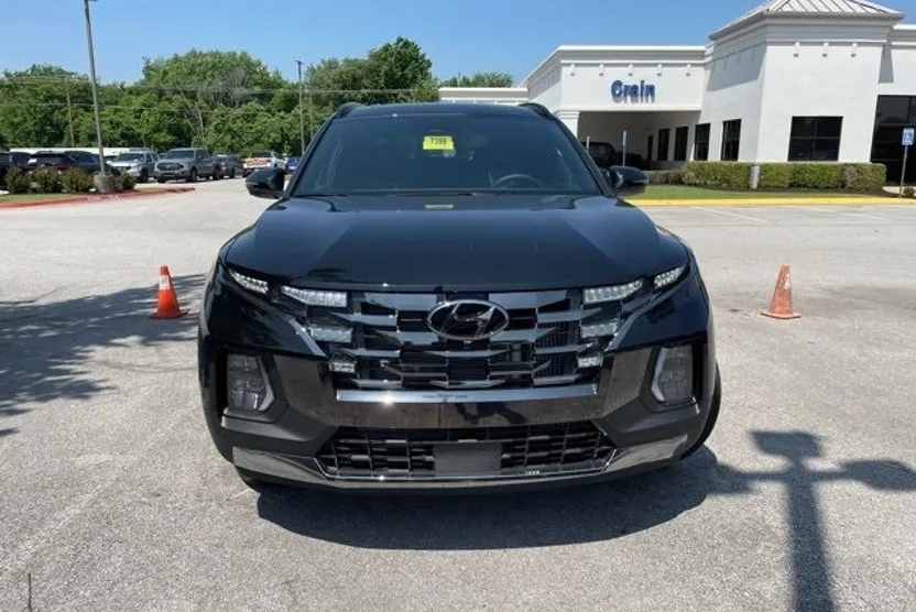 2024 Hyundai Santa Cruz Limited photo 1
