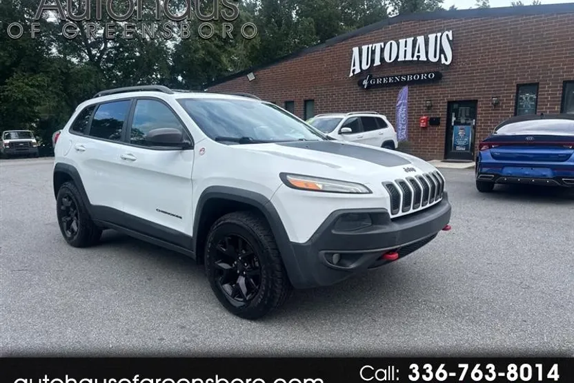 2016 Jeep Cherokee Trailhawk photo 1