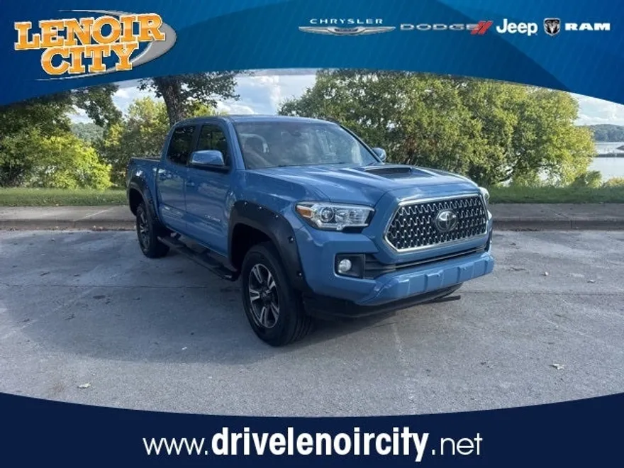 2019 Toyota Tacoma TRD Sport V6 photo 1
