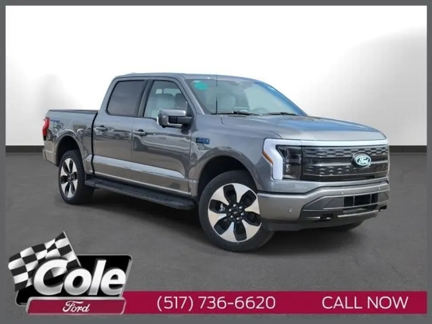 2025 Ford F-150 Lightning Platinum photo 1