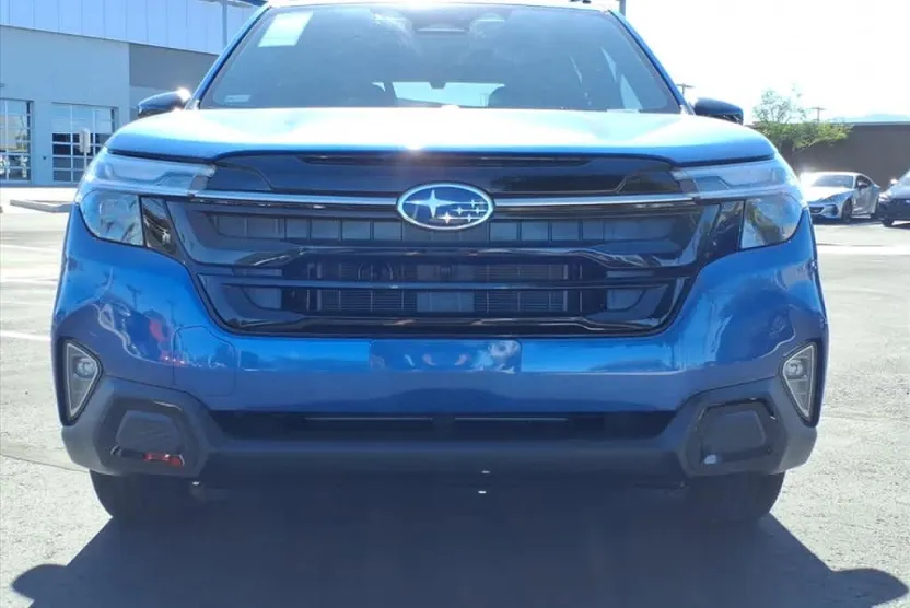 2025 Subaru Forester Touring photo 1