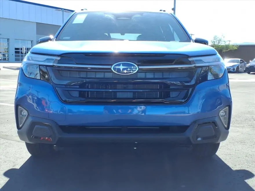2025 Subaru Forester Touring photo 1