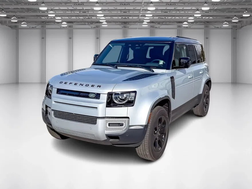 2024 Land Rover Defender 110 S photo 1