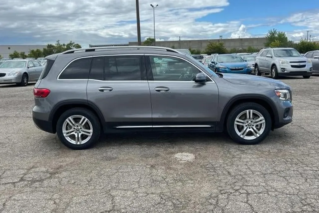 2020 Mercedes Benz GLB 250 photo 1