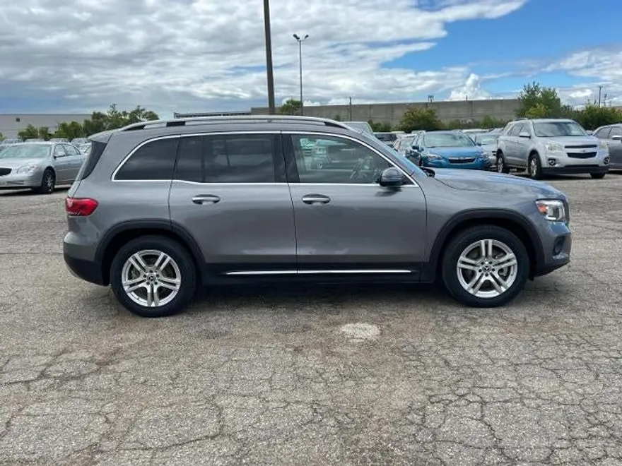 2020 Mercedes Benz GLB 250 photo 1