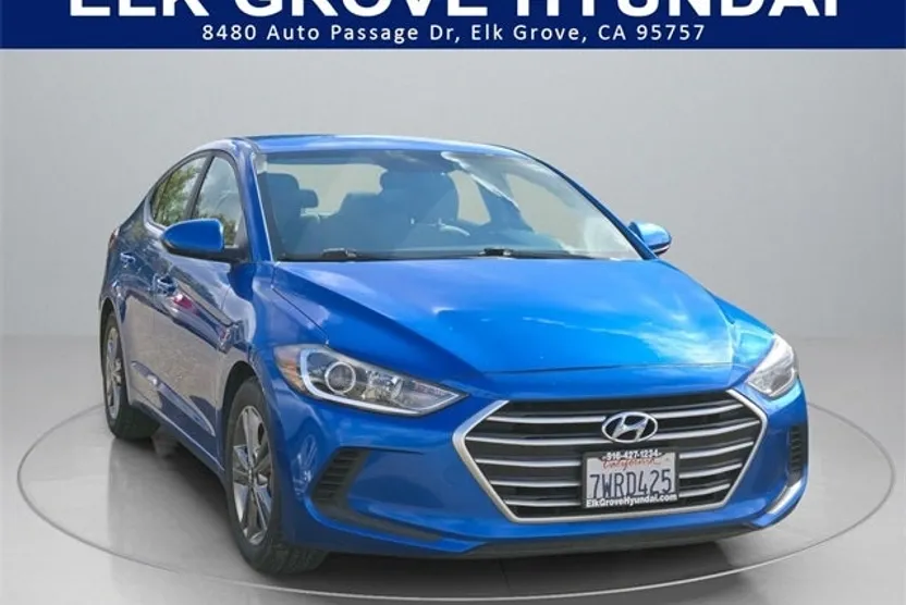2017 Hyundai Elantra SE photo 1