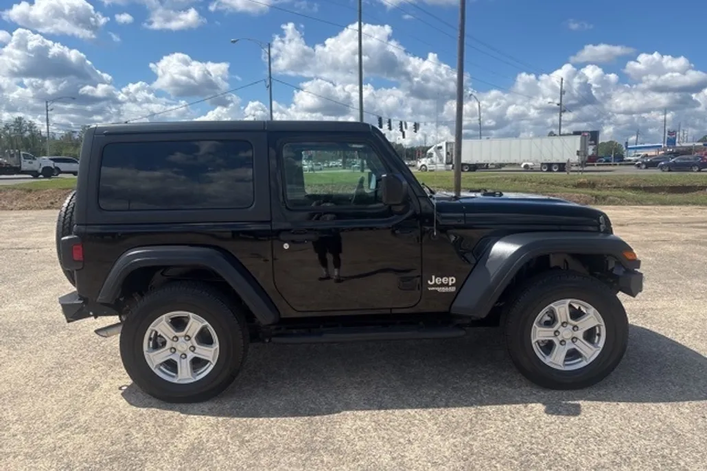 2020 Jeep Wrangler Sport S photo 1