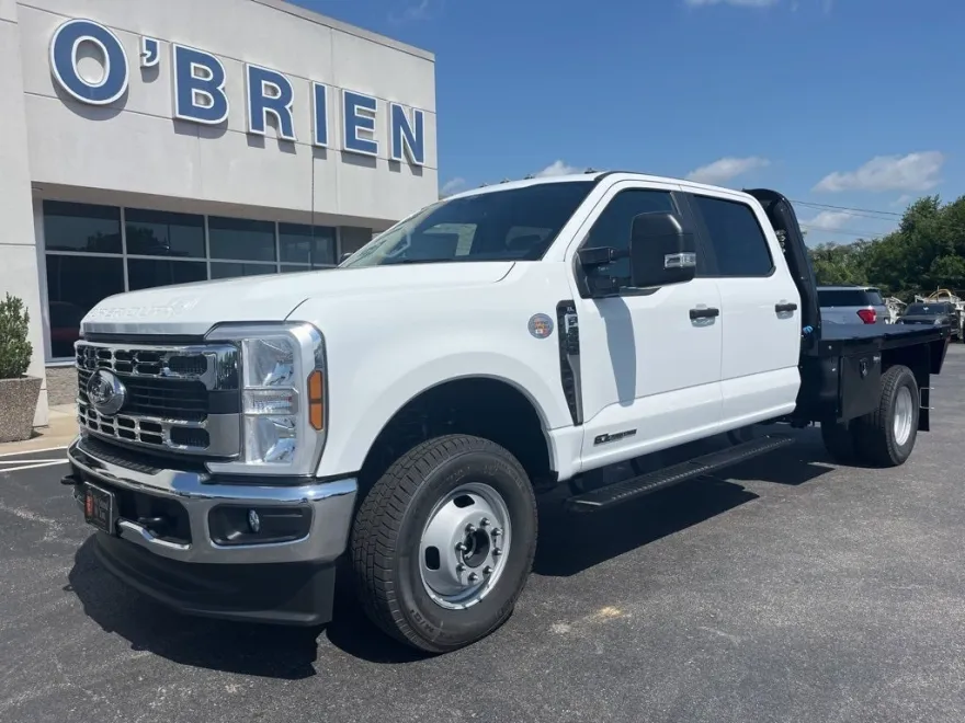 2025 Ford F-350 photo 1