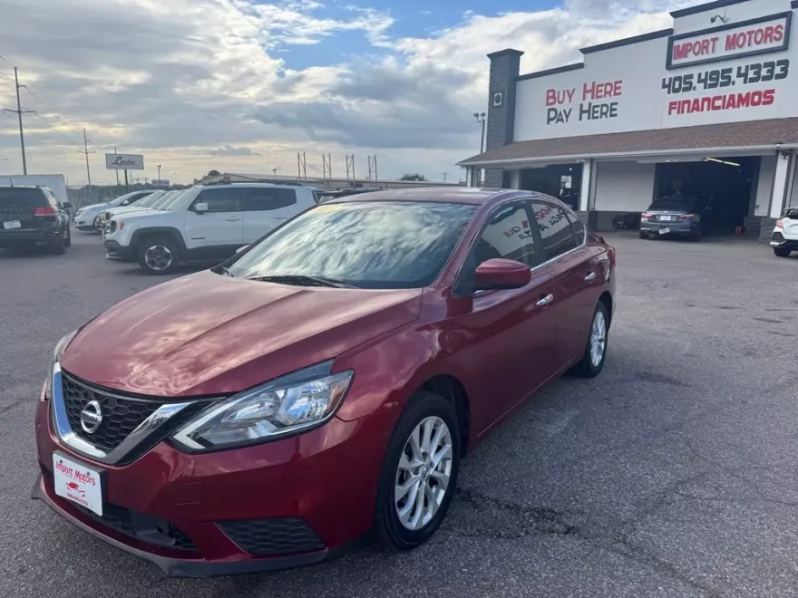 2018 Nissan Sentra SR photo 1